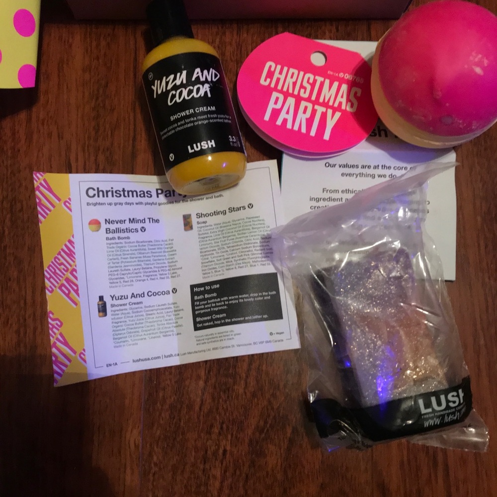 LUSH CHRISTMAS BEAUTY BOX- 💕 SOLD